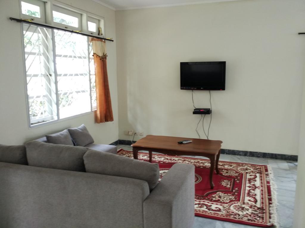 Villa Sabrina Bumi Ciherang Panjaweujan Ngoại thất bức ảnh